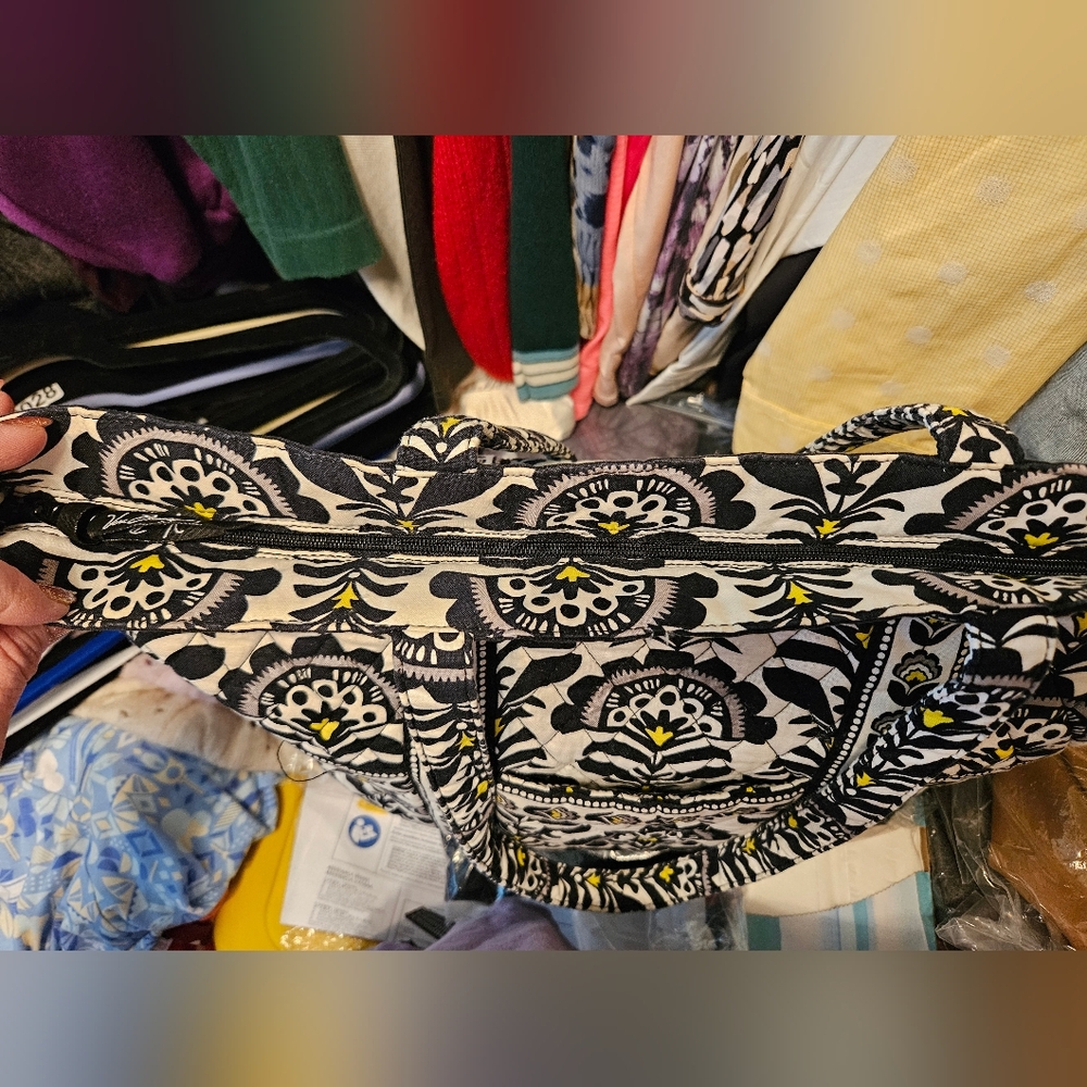 #007- VERA BRADLEY- Black, Yellow, and White Tote Bag - Picture 16 of 16